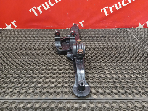 Кронштейн пневморессоры задний левый 2024г