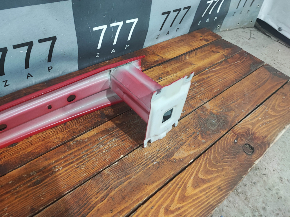 Усилитель заднего бампера Suzuki Vitara 2 14-нв Б/У Оригинал 6556161M0