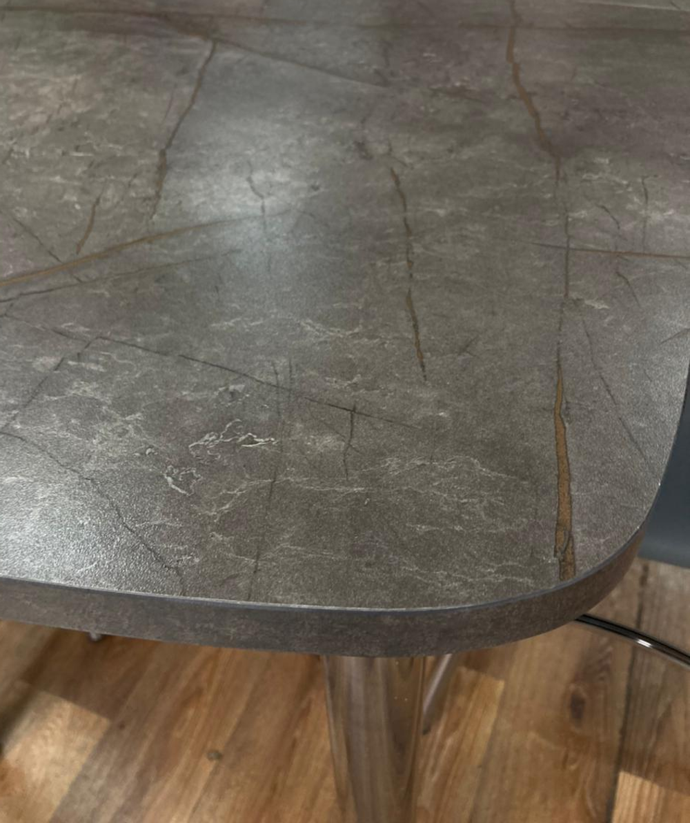 Стол разд Пластиковый подстолье прямое хром Царг.пояс бетон темный Ст-ца каспий бронзовый К-ка кам.т