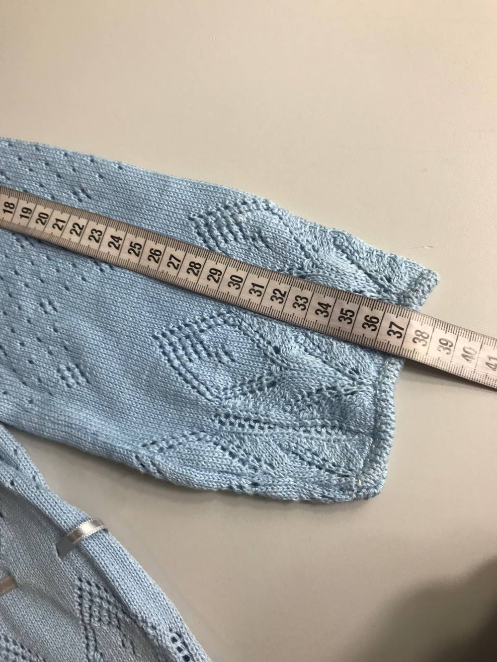 Кардиган для девочки нежный, 50% шерсти в составе на рост 146, новый