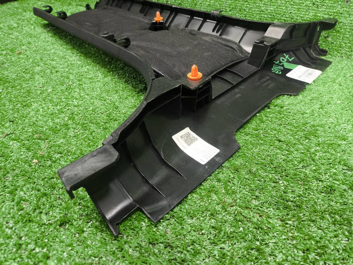 Накладка стойки левая Omoda C5 (2022-н.в.)