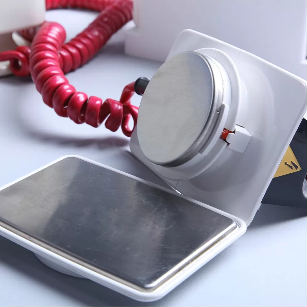 Дефибриллятор-монитор Аксион ДКИ-Н-10 без зарядного устройства