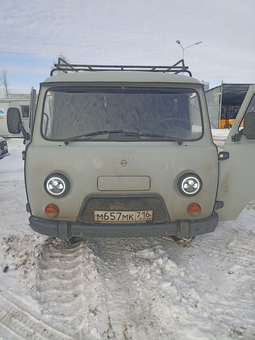 UAZ 3909* Грузопассажирский 390995 (Грузопассажирский, 4+1 мест, без ABS, Бензиновый, 2,7 л, 112 л.с