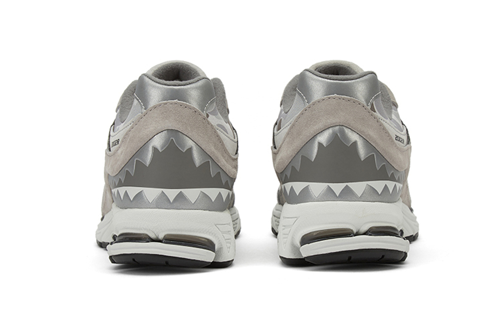 Кроссовки A Bathing Ape X New Balance Nb 2002R