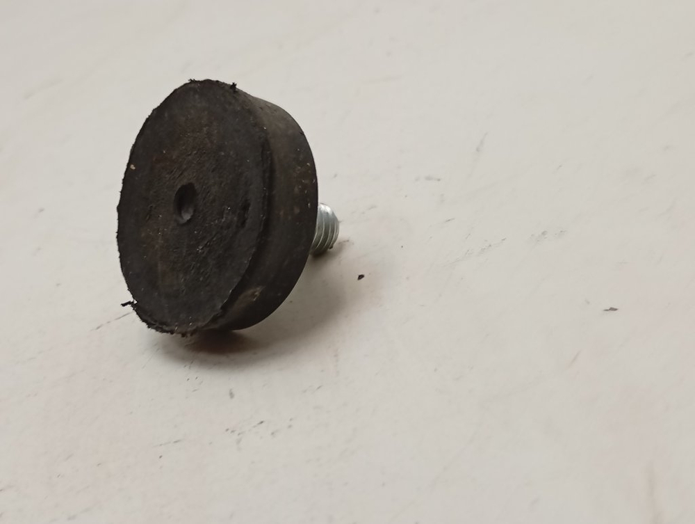 FL105S кт50 Ножка для стиральной машины Ardo 22024050 б/у