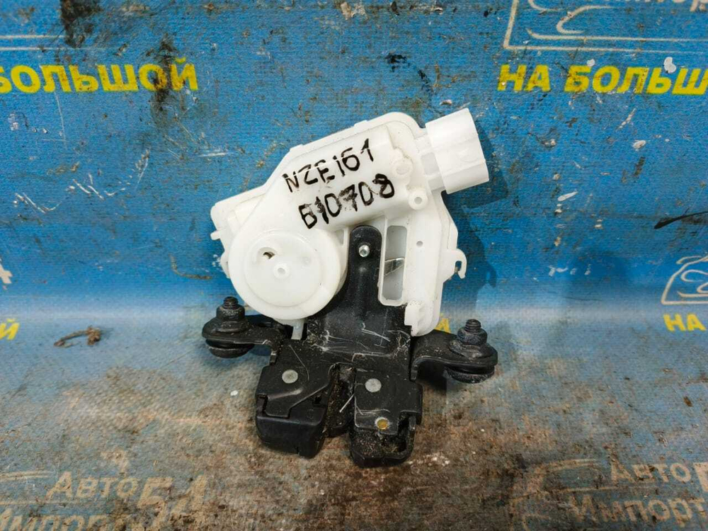 Замок багажника TOYOTA FIELDER 2012-2019