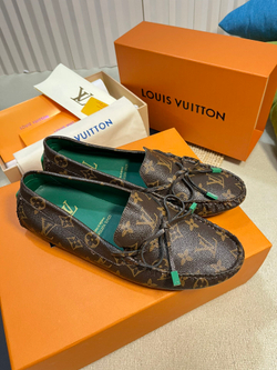 Louis Vuitton Mocassin