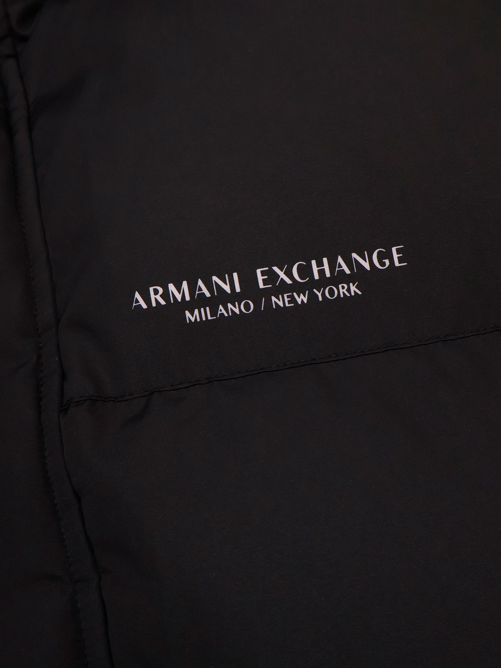 Пуховик Armani Exchange Down Feathers Black