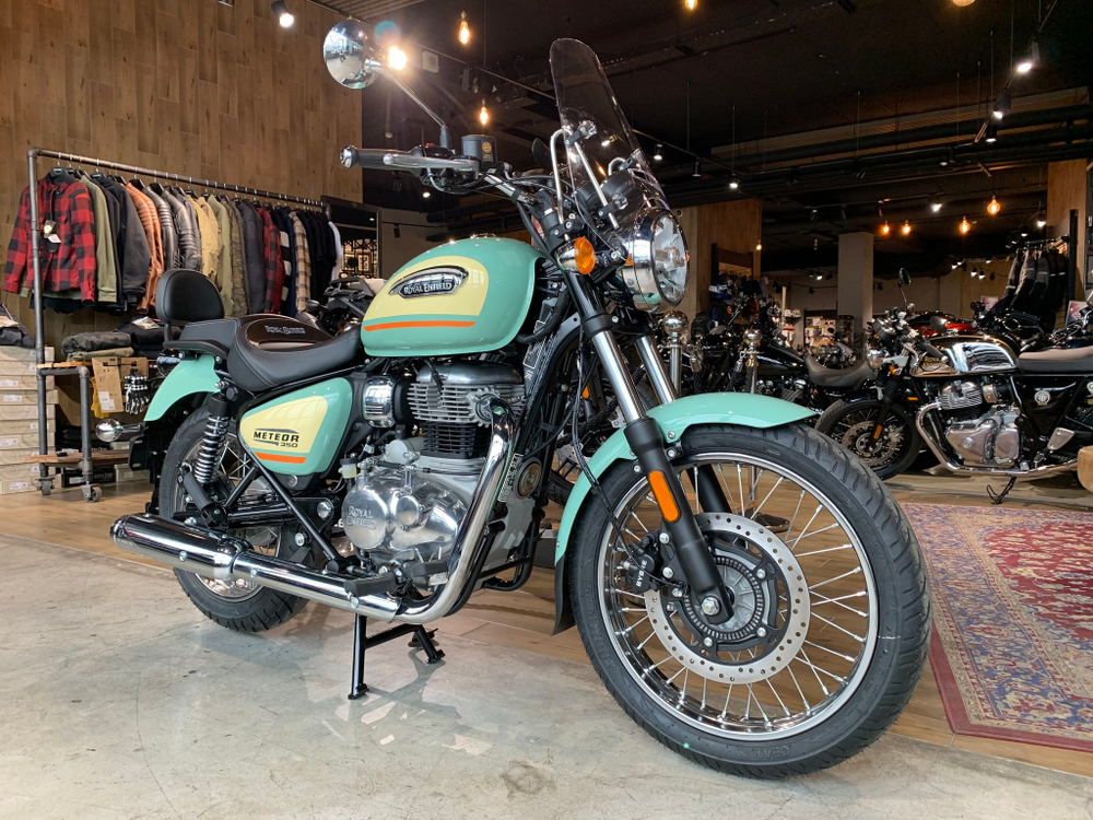 Royal Enfield Meteor 350 Aurora Green