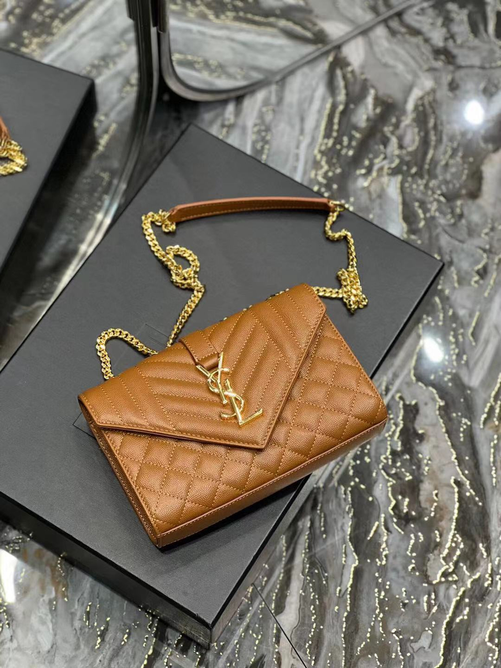 Saint Laurent Envelope Bag 21 cm