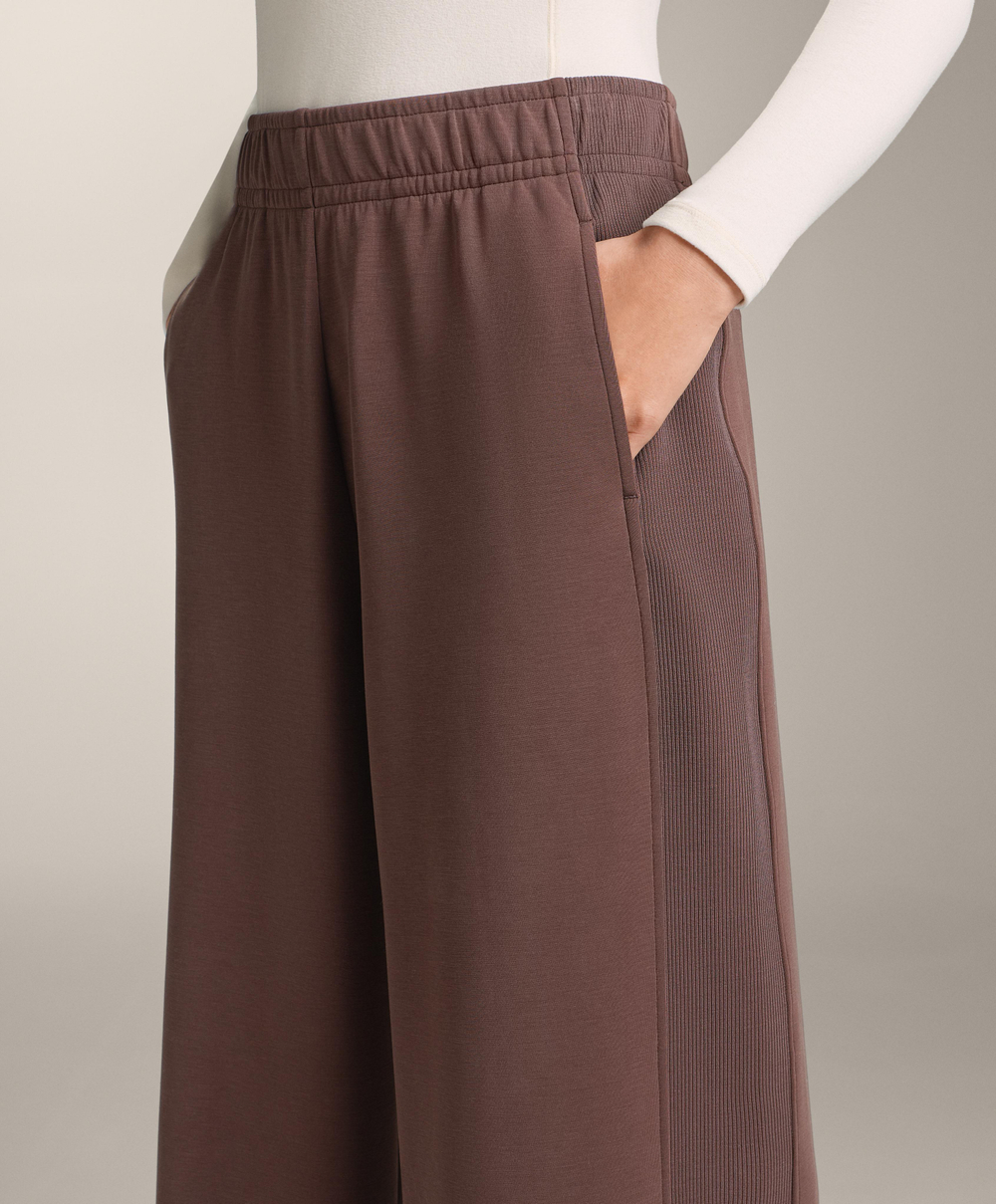 OYSHO Широкие брюки с начесом и модалом, коричневый