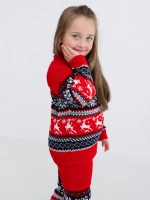 Свитер вязаный с оленями новогодний