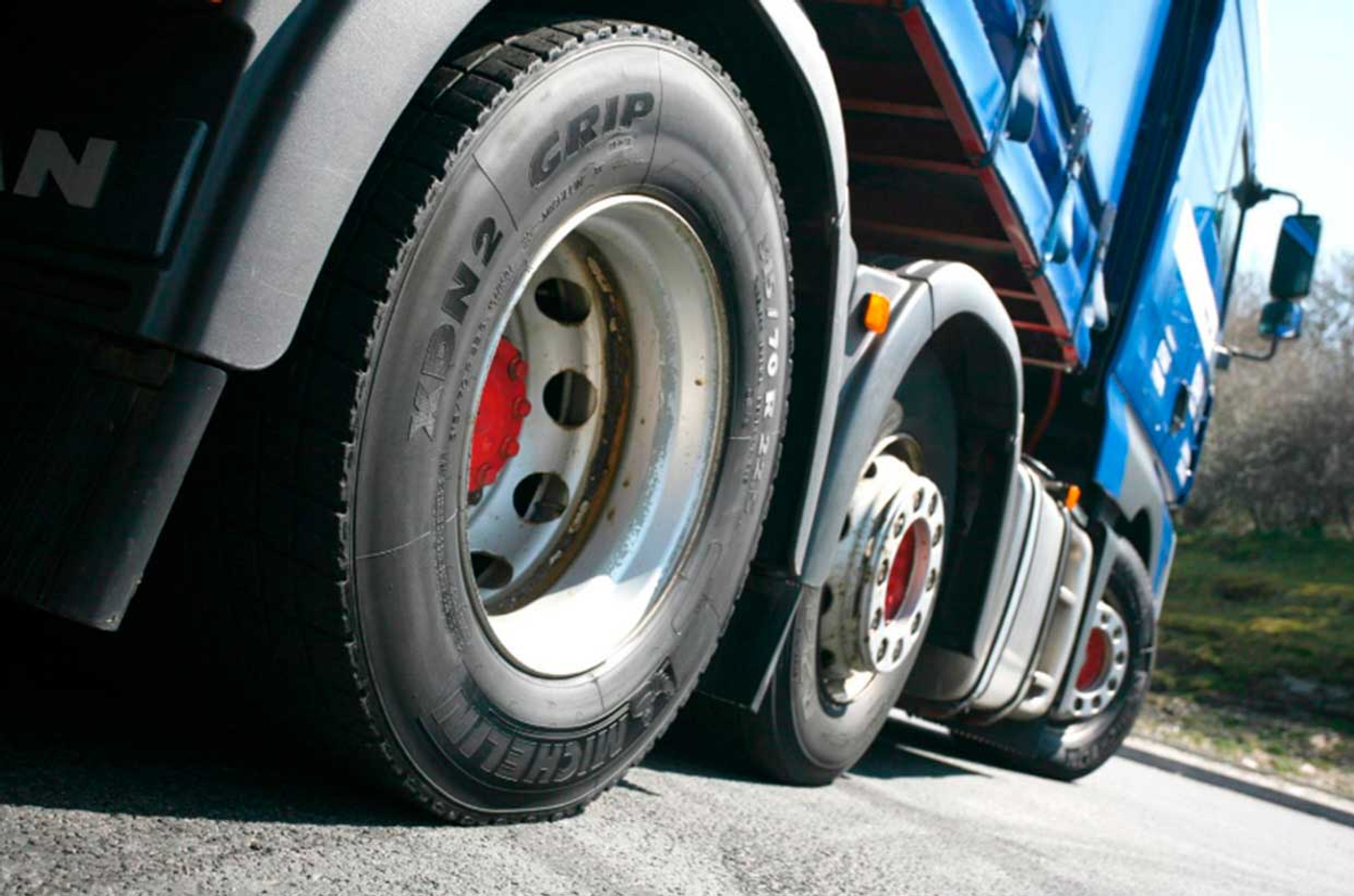 Секреты подбора грузовых шин для экстремальных условий