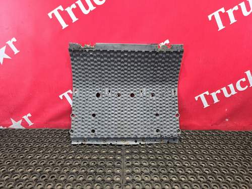 Брызговик крыла