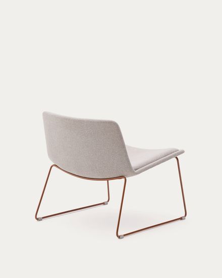 Zahara Стул со стальными ножками полиэстер бежевый La Forma Испания 