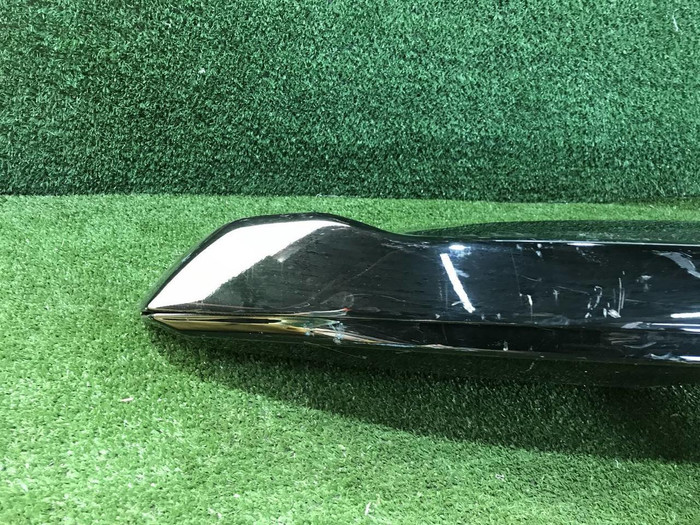 Спойлер крышки багажника Chevrolet Tahoe 4 (14-21)