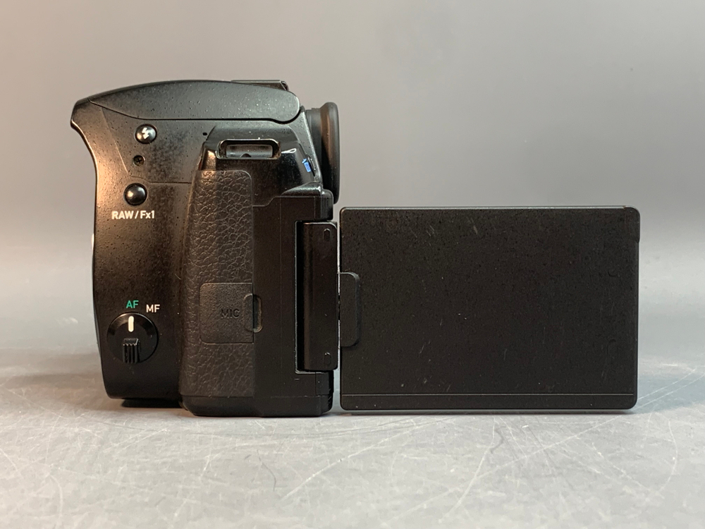 Pentax K-70 Kit 18-55 35.590 кадров