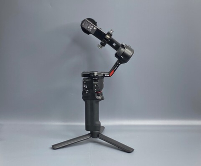 DJI RS 4 Combo