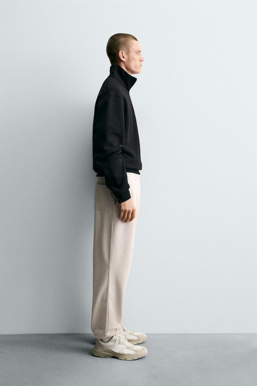 ZARA БАЗОВЫЕ БРЮКИ-ДЖОГГЕРЫ, СВЕТЛО-БЕЖЕВЫЙ