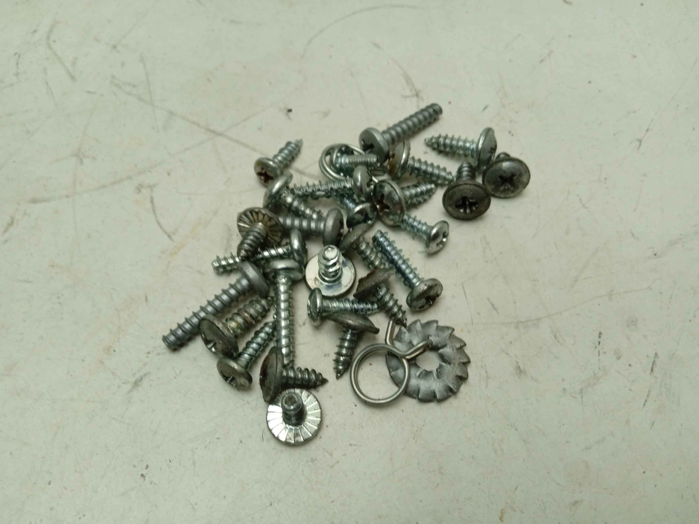 RST703D кт169 Крепеж и хомуты для стиральной машины Hotpoint-Ariston RST703D б/у