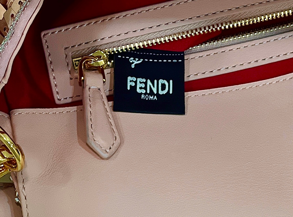 Fendi Baguette 27 cm
