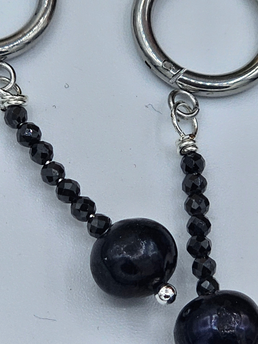 Комплект украшений авторский из натуральных камней. Колье и браслет "Черника". Бижутерия на шею, на руку для женщин, девушек. Летнее женское украшение