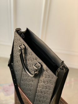 Louis Vuitton Sac Plat NV Bag