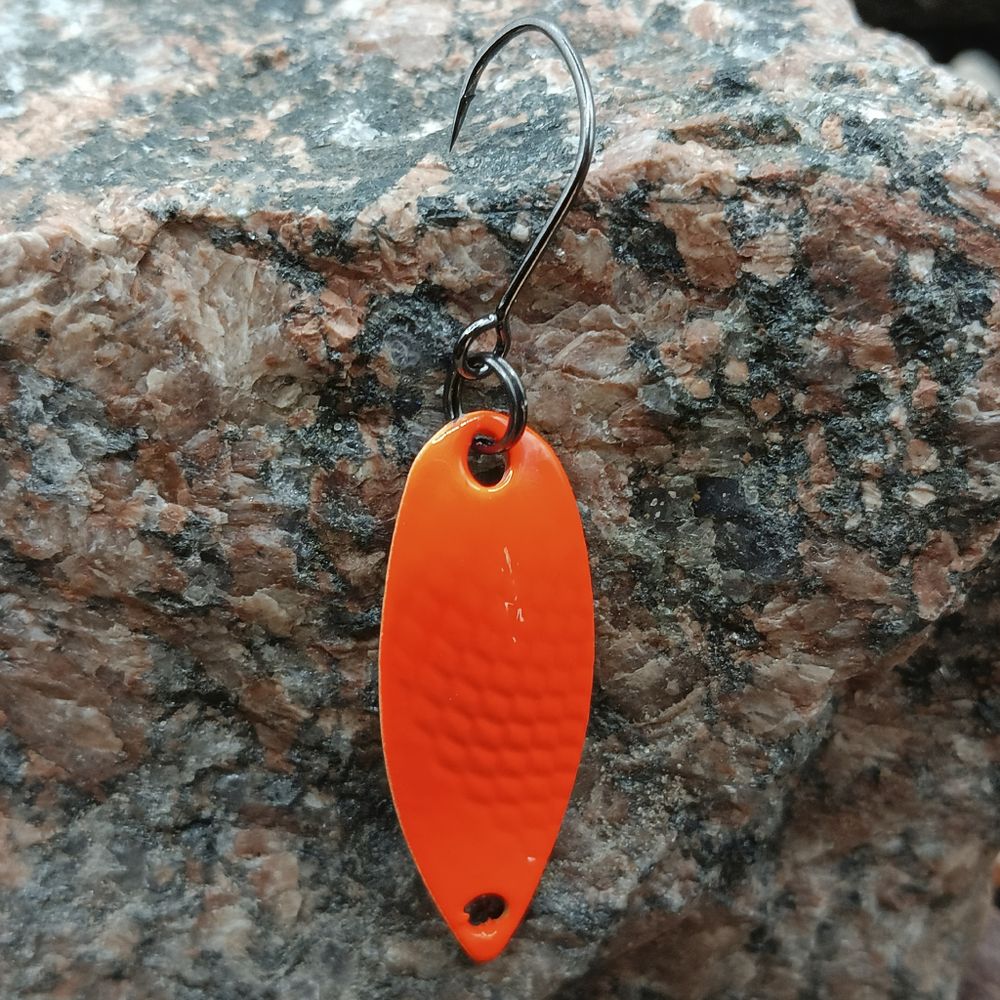 Блесна Sima 2.3 гр Col.15