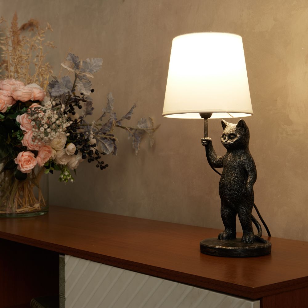 UML-B465 E14 SILVER Светильник настольный декоративный Кот. под лампу Е14. 40W. Механический выключатель. Серебристый. ТМ Uniel