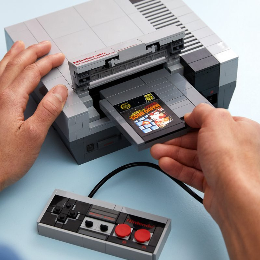 Конструктор LEGO Creator Expert  развлекательная система Nintendo Super Mario 71374