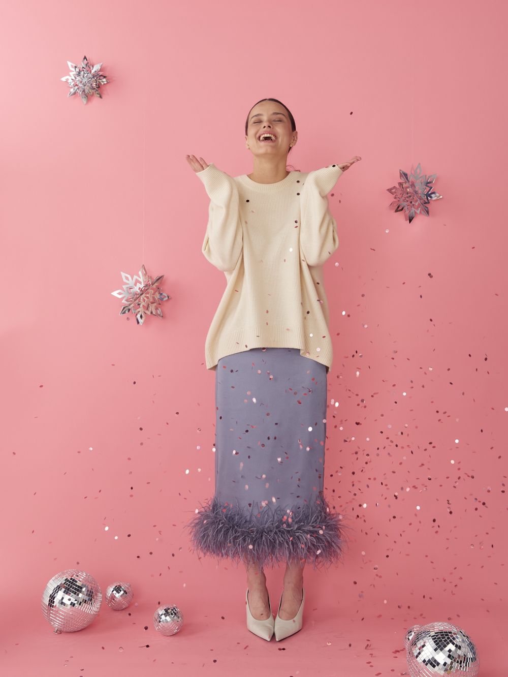 ЮБКА САТИНОВАЯ С ПЕРЬЯМИ GREY