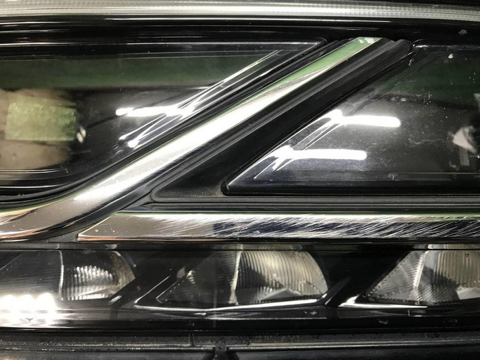 Фара левая VW Touareg 3 (2018-2023) LED