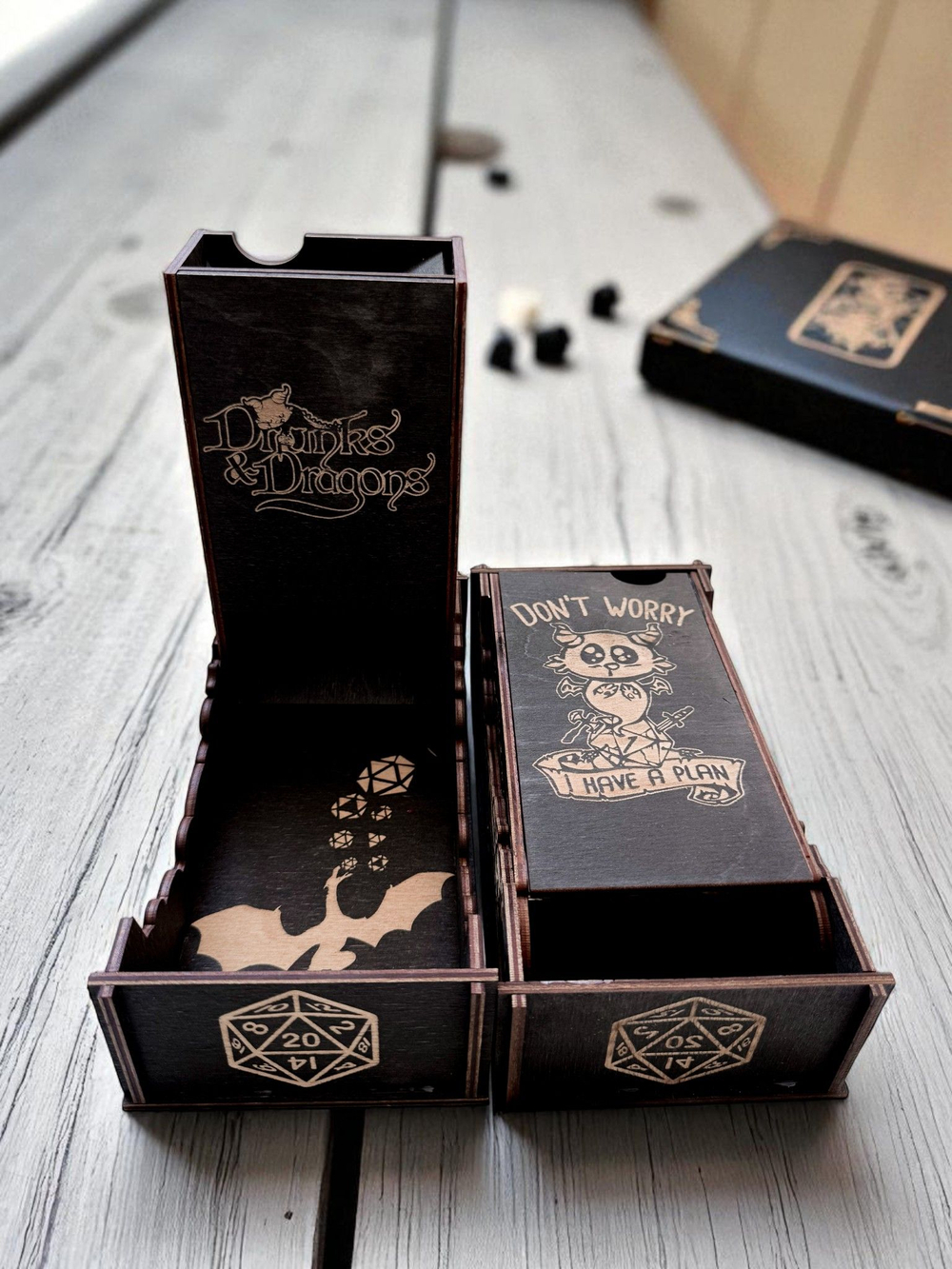 Dice Tower «Выпивка и драконы» — дерево