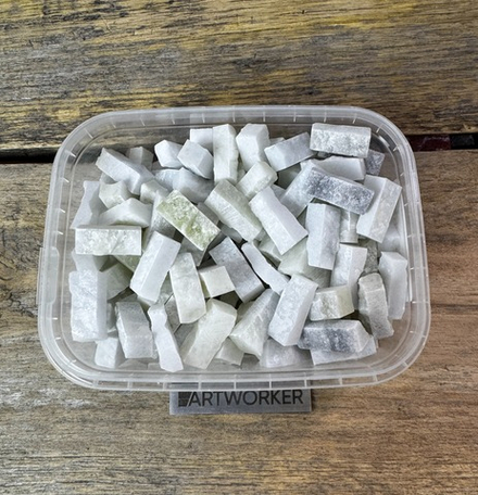 Колотый натуральный камень NS371, 350гр