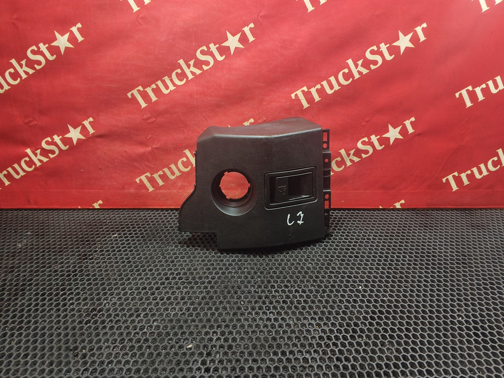 Накладка приборной панели левая 2022г.