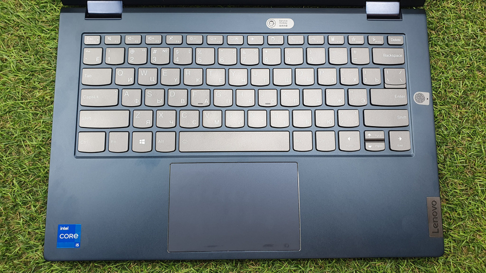 Ультрабук Lenovo i5-11/8Gb/FHD/Multi-touch