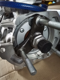 Мощная, Японская КПП Нива 4x4/Легенд (под штатные механизмы а/м)