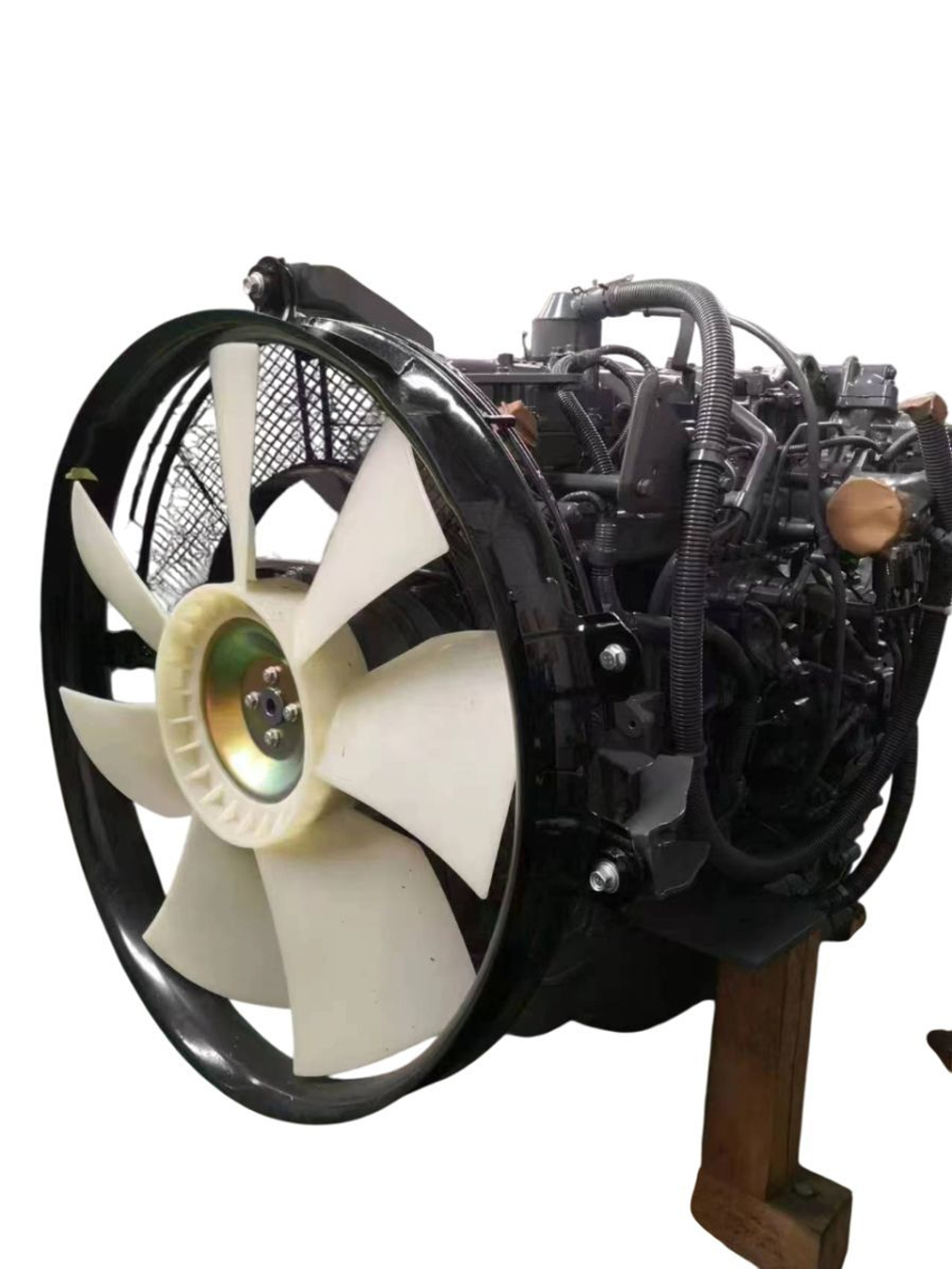 Двигатель ISUZU 4HK1 на Hitachi, JCB, CASE