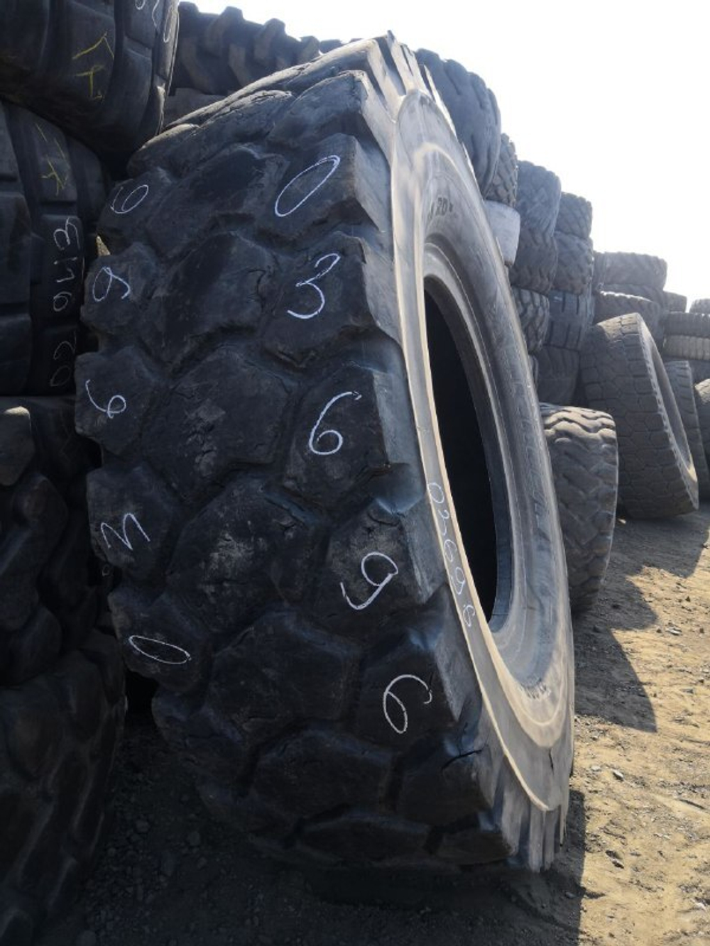 27.00R49 Michelin X-TRACTION шина б/у