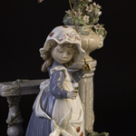 Фарфоровая мануфактура Lladro «Девочка с ажурным зонтиком»