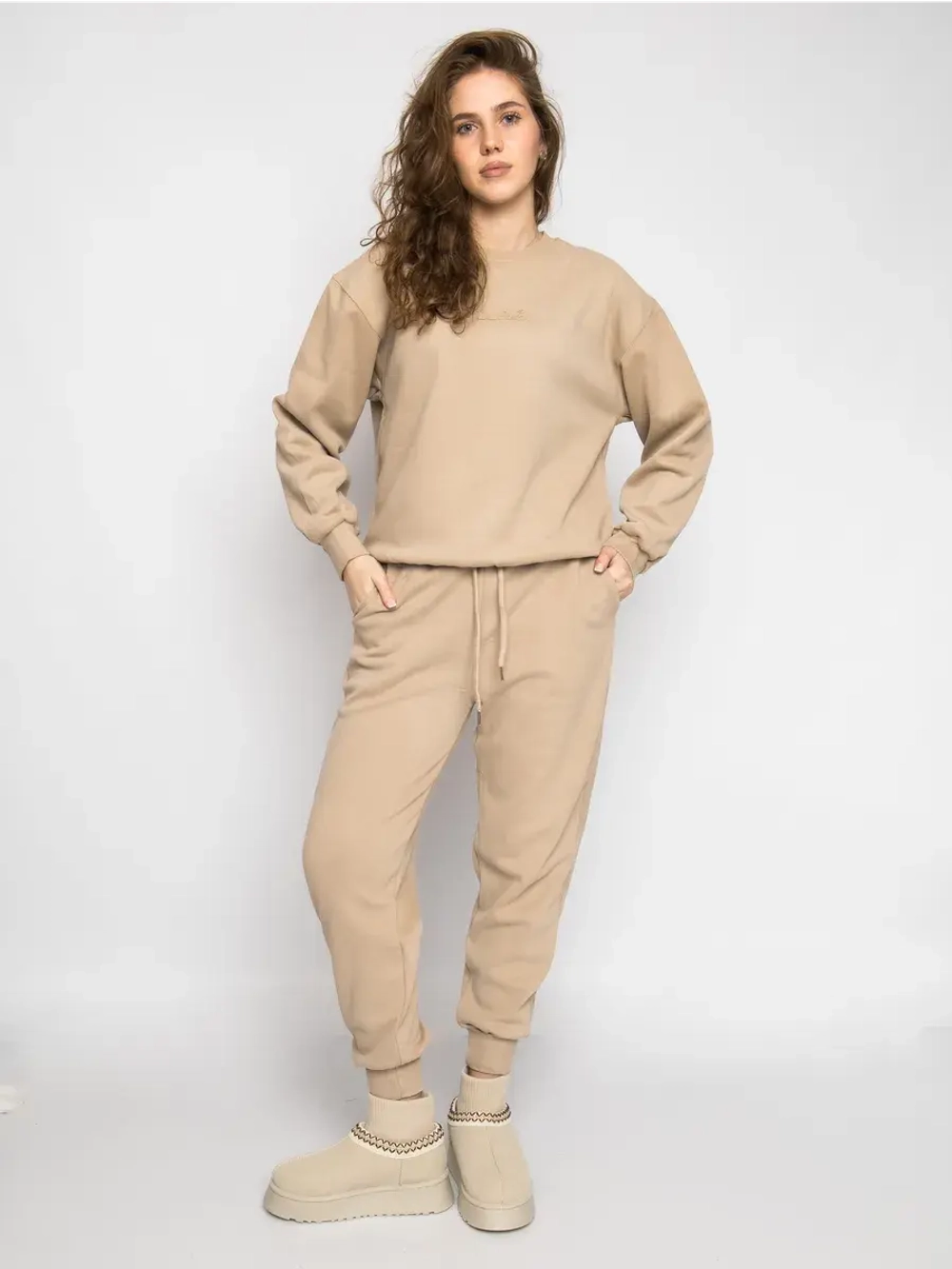 Спортивный костюм утепленный