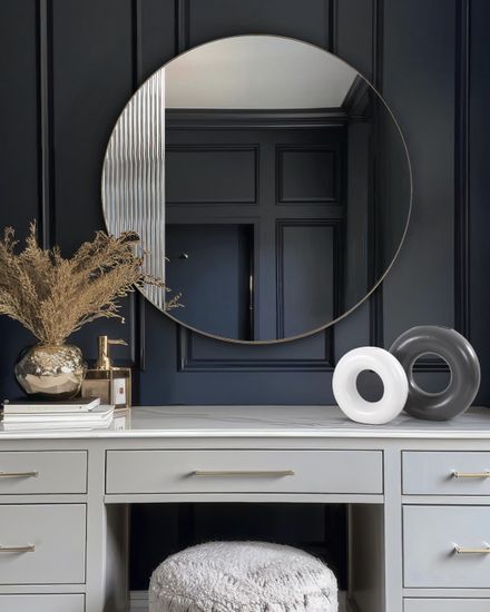 Круглое зеркало в раме “Нолан” – M