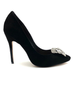 Туфли с брошью