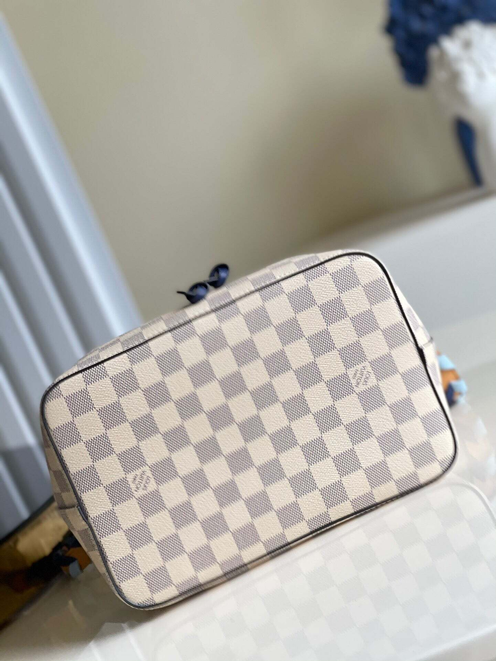 Louis Vuitton NeoNoe MM