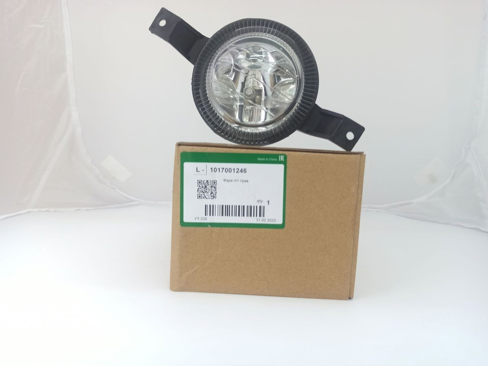 Фара противотуманная правая 1017001246 Джили МК МК Кросс Geely MK MK Cross