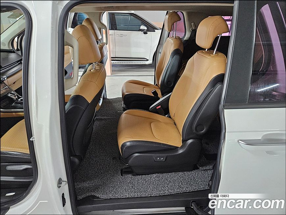 Kia Carnival (Sedona) 4 Generation 9-и местный Prestige (10.2020)
