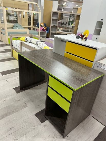 Стол письменный ВЕКТ правый