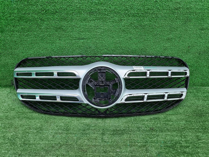 Решетка радиатора Mercedes GLS x167 (2019-2023)