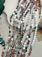 Гематит сердце, серебро, 6 мм, нить 40 см