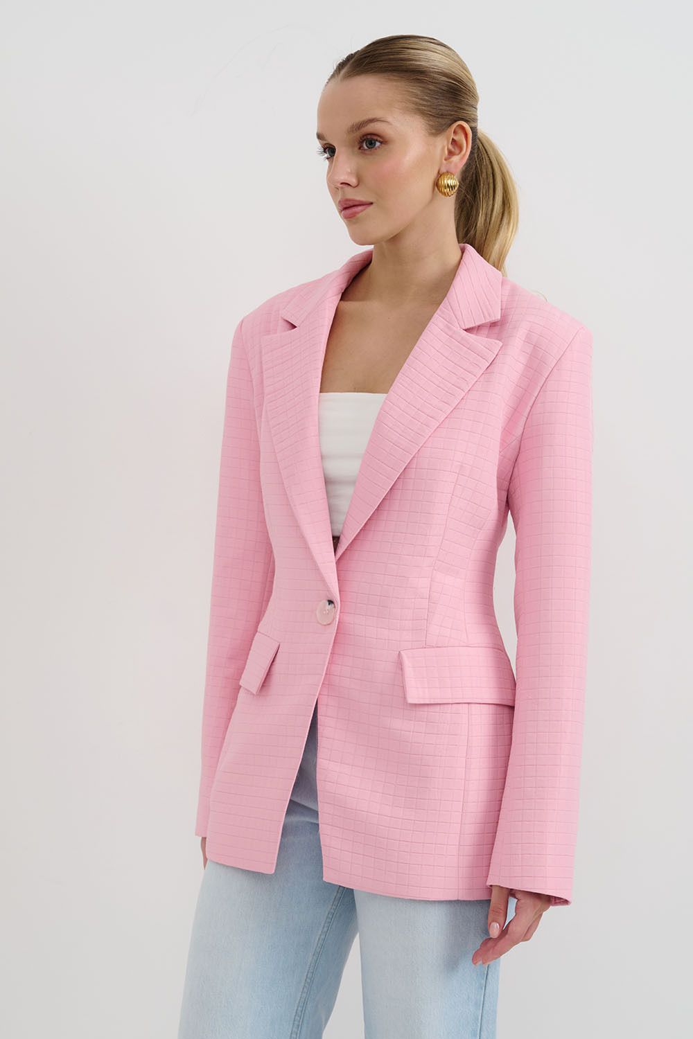 Приталенный жакет со стежкой розового цвета